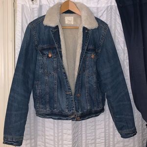 American Eagle jean jacket lined with fur!